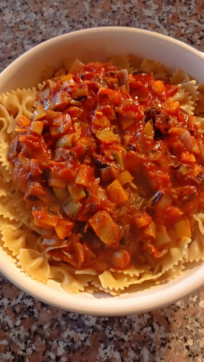 Farfalle Integrali con Radicchio e Peperone Giallo